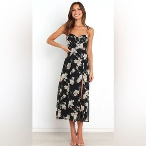 NWT Petal & Pup Meg Midi Dress Size 4 Black Floral Sweetheart Boho Wedding Guest